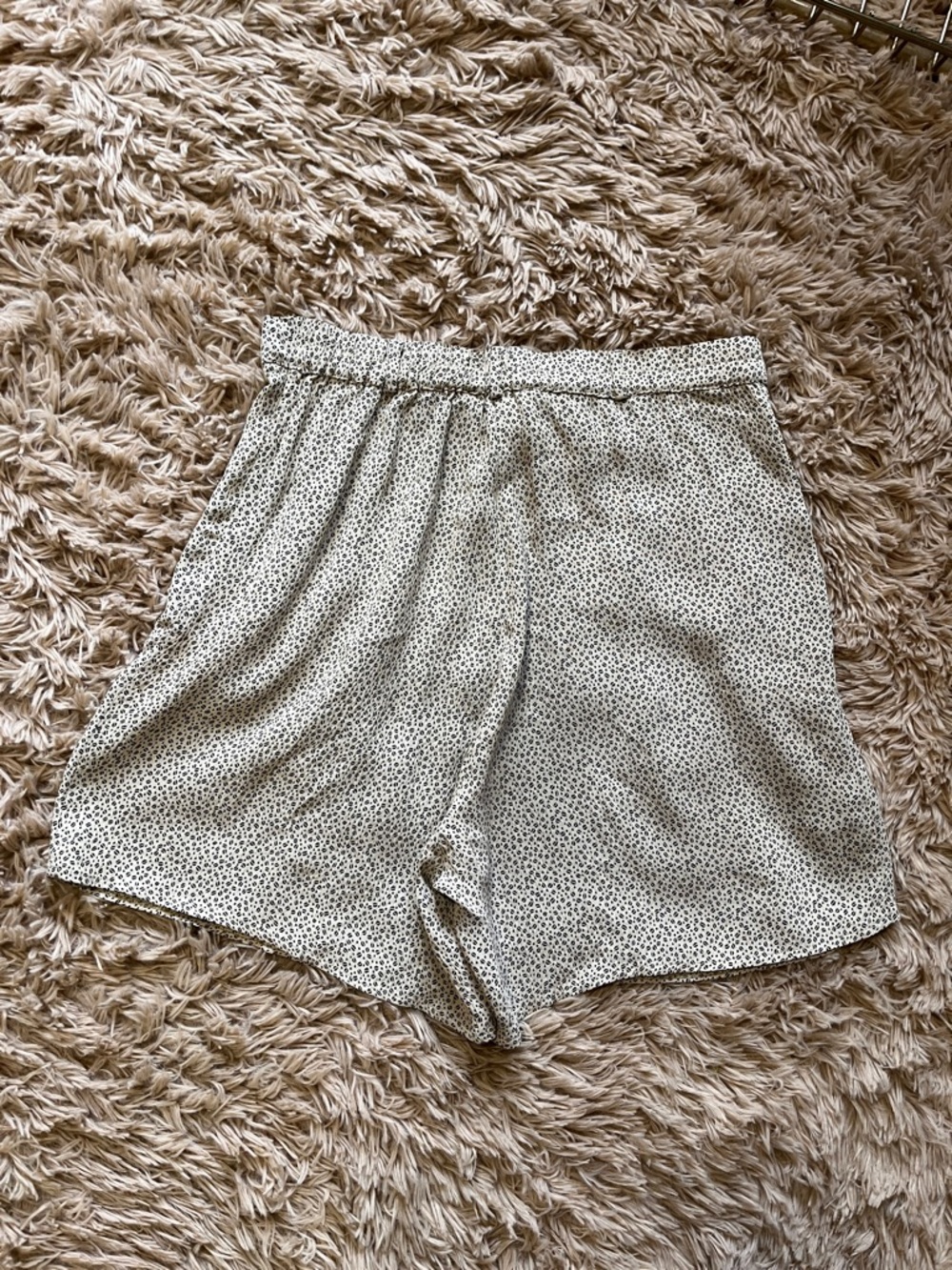 Vintage Original Bellissima Basic Style High Rise Shorts - Picture 4 of 7
